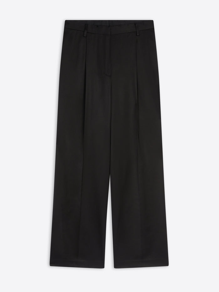 Pleated pants