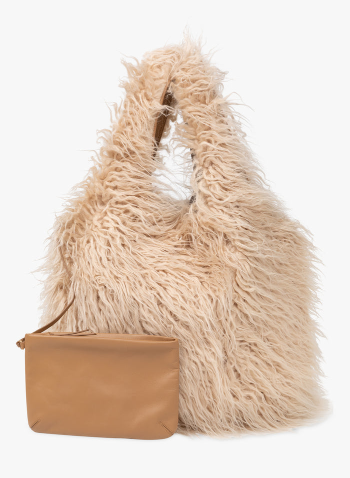 Fluffy tote bag