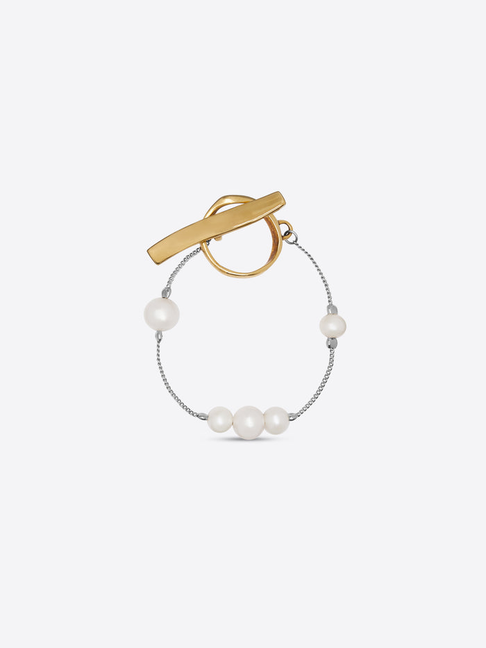 Pearl chain bracelet