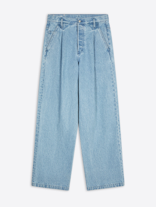 Pleated jeans