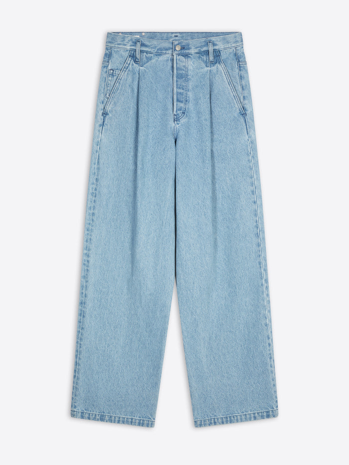 Pleated jeans