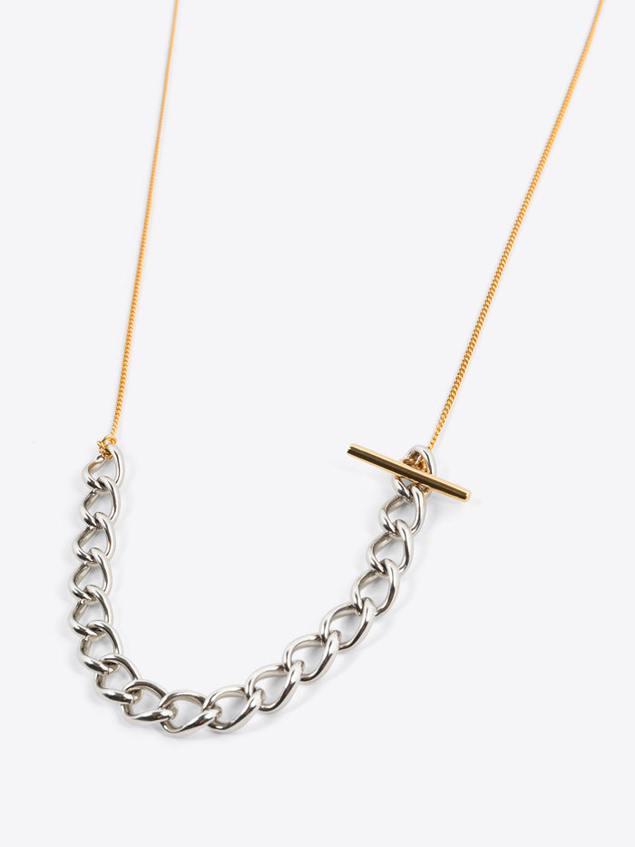 Contrast chain necklace