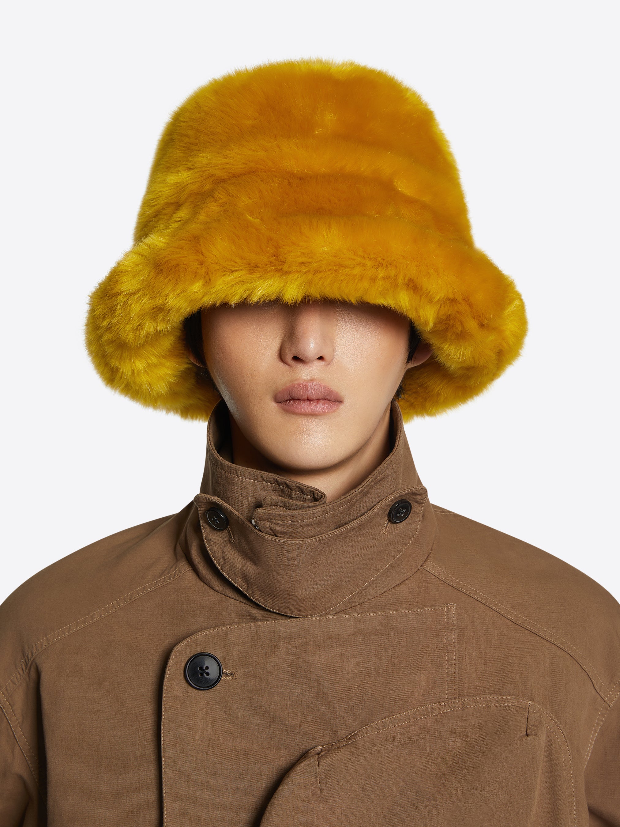 Faux fur bucket hat - Autumn-Winter Men | Dries Van Noten