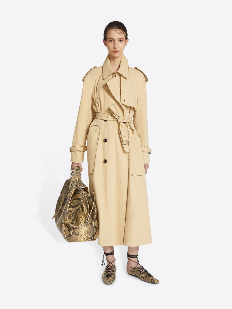 Trench coat with piping