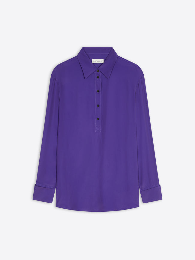 Polo neckline shirt