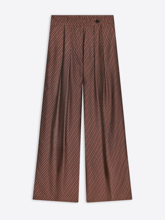 Wide pleated pants