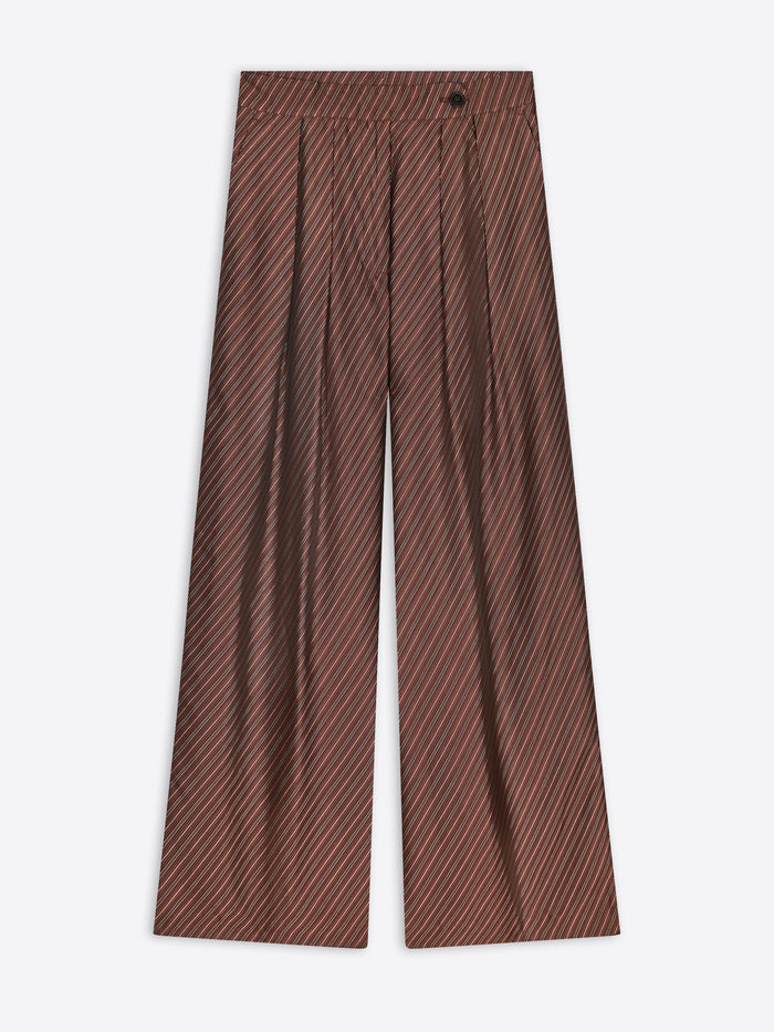 Wide pleated pants