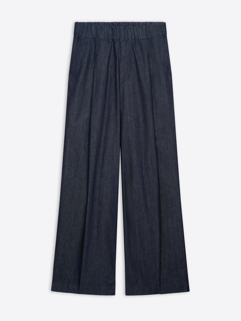 Pleated jeans