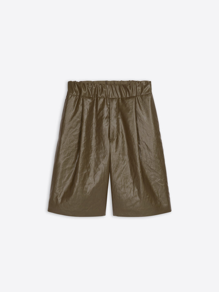 Padded bermuda shorts