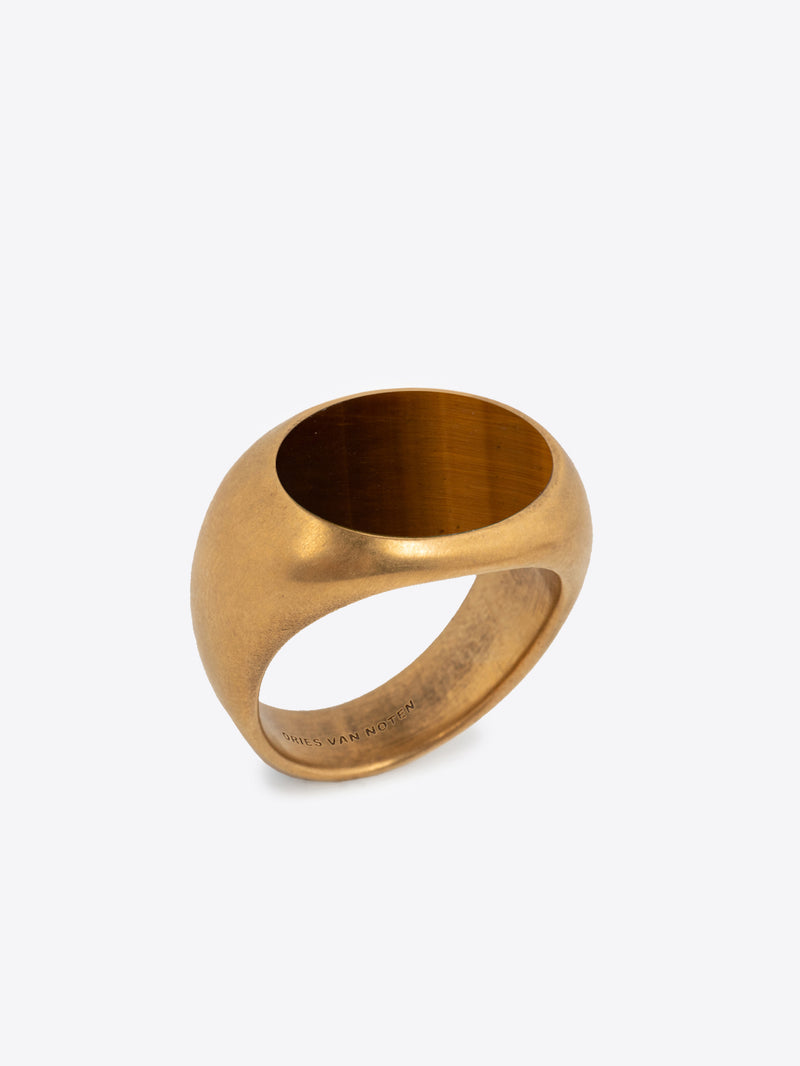 Stone signet ring