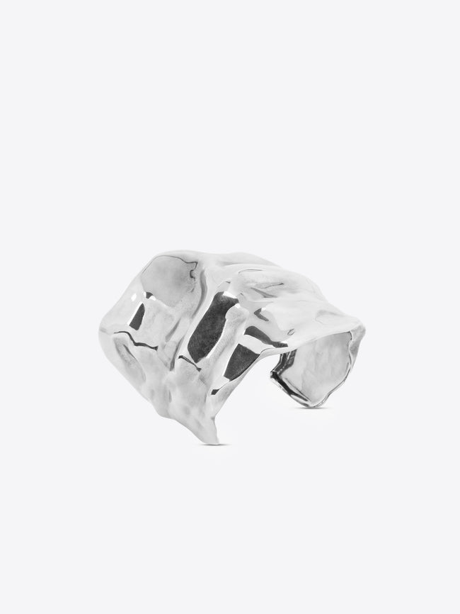 Anatomic cuff bracelet