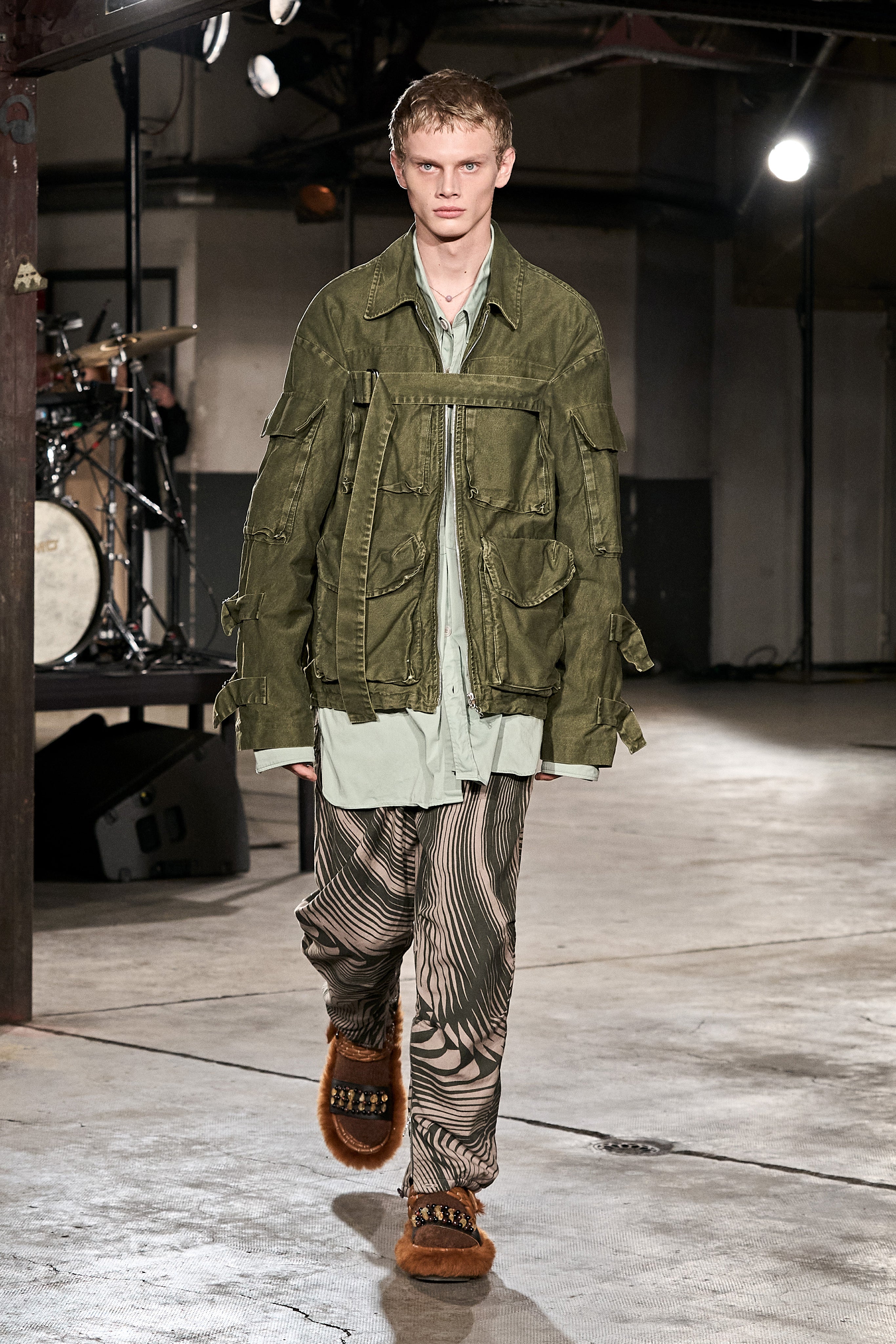 Show AW 23 Men | Dries Van Noten